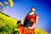 fetisch-heidi-french_maid_outdoor_servic_-9
