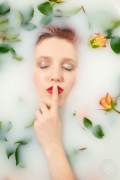 Milk-Bath-Girl-4